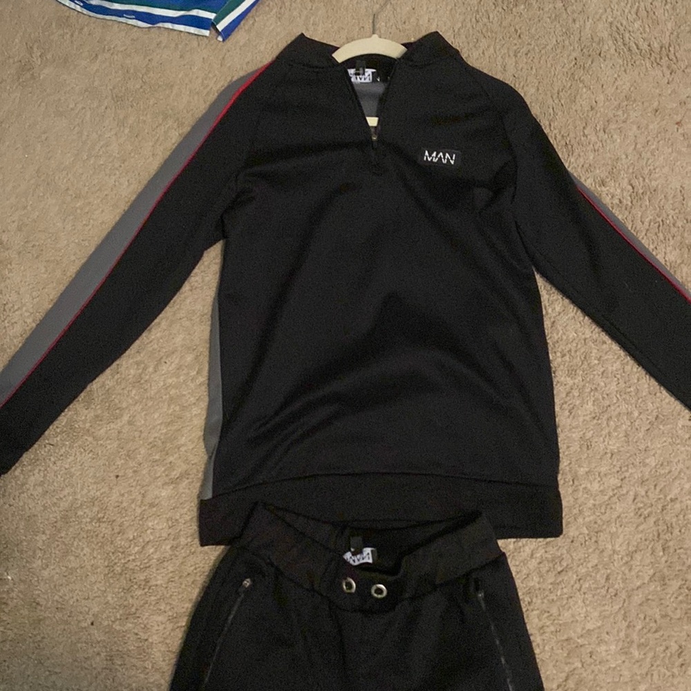 BooHoo Man Tracksuit Set